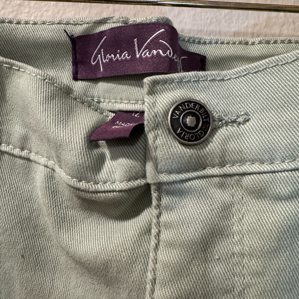 Gloria Vanderbilt Straight Leg Jeans in Mint - Picture 4 of 10